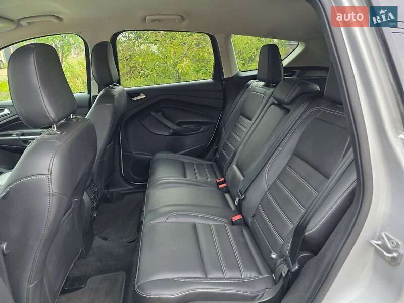 Внедорожник / Кроссовер Ford Escape 2017 в Одессе