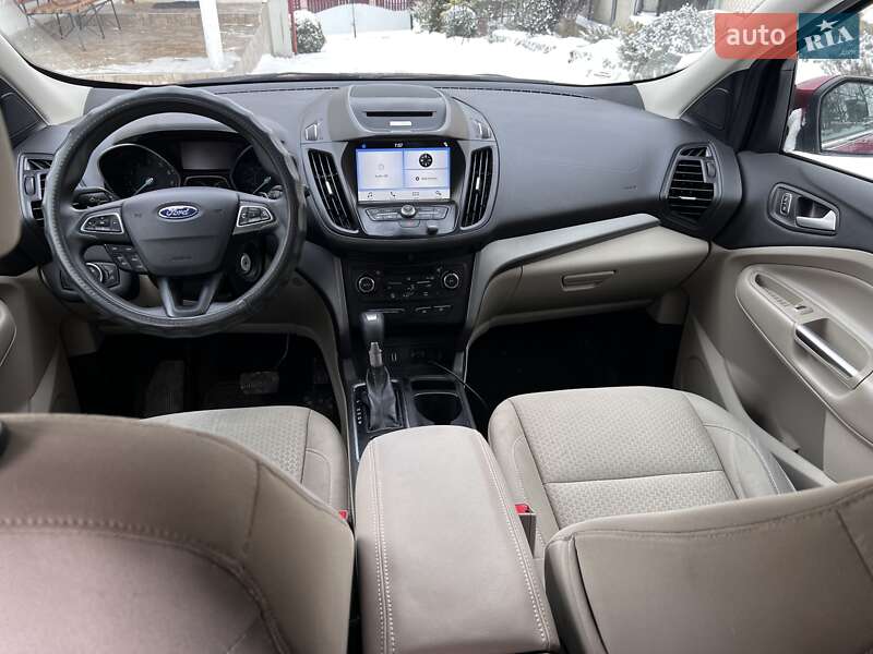 Внедорожник / Кроссовер Ford Escape 2017 в Тернополе