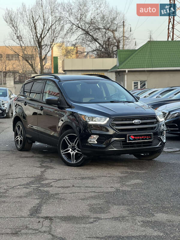 Внедорожник / Кроссовер Ford Escape 2018 в Одессе