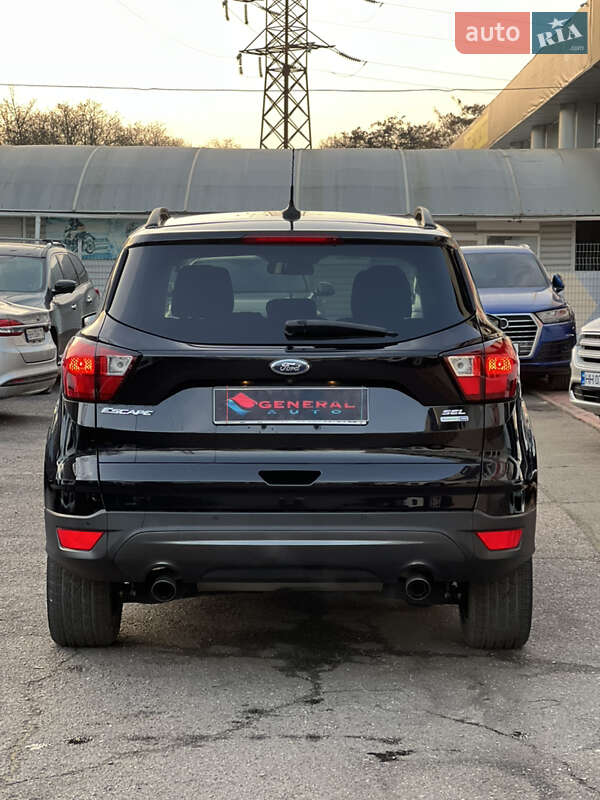 Внедорожник / Кроссовер Ford Escape 2018 в Одессе