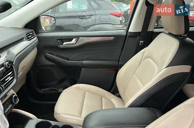 Внедорожник / Кроссовер Ford Escape 2022 в Киеве