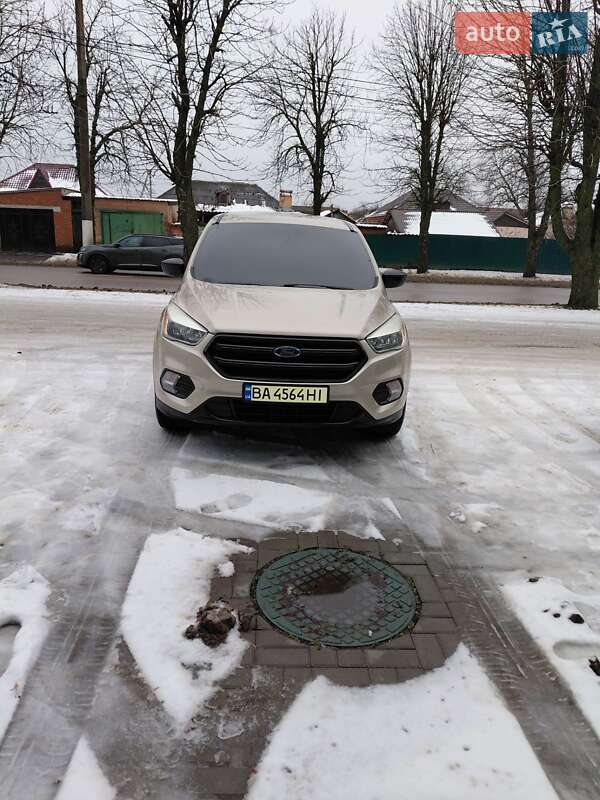Позашляховик / Кросовер Ford Escape 2017 в Кропивницькому фото 5 Позашляховик / Кросовер Ford Escape 2017 в Кропивницькому