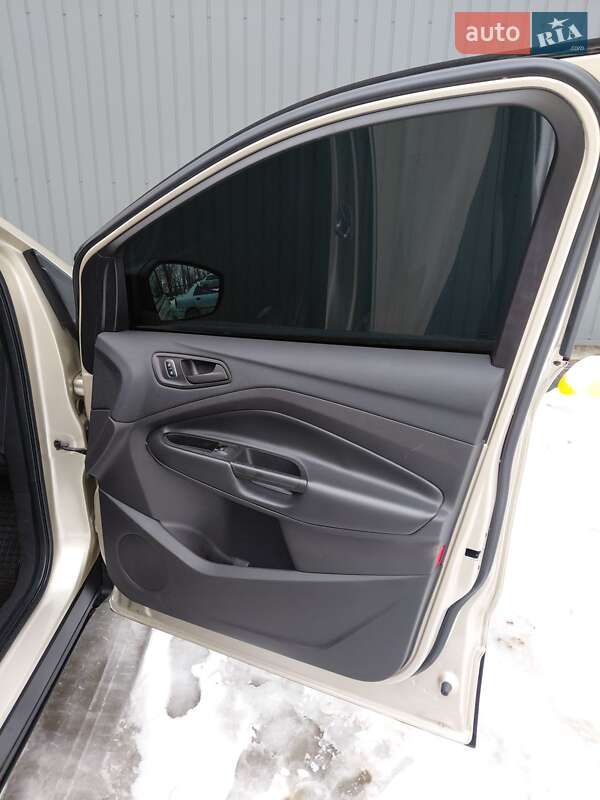 Позашляховик / Кросовер Ford Escape 2017 в Кропивницькому фото 18 Позашляховик / Кросовер Ford Escape 2017 в Кропивницькому