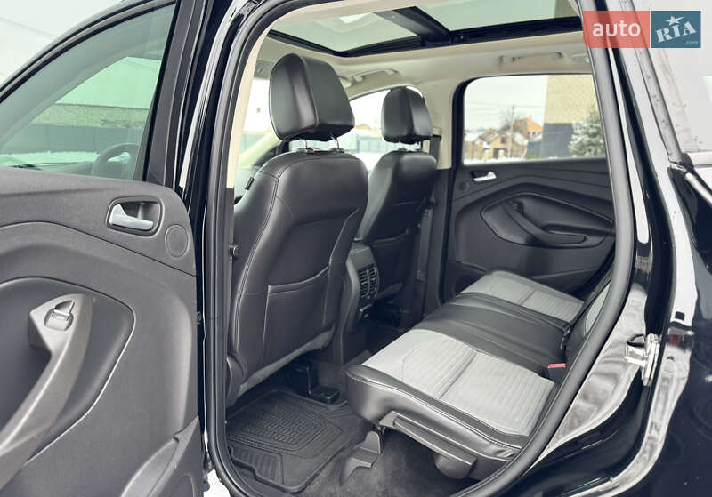 Позашляховик / Кросовер Ford Escape 2017 в Дубні