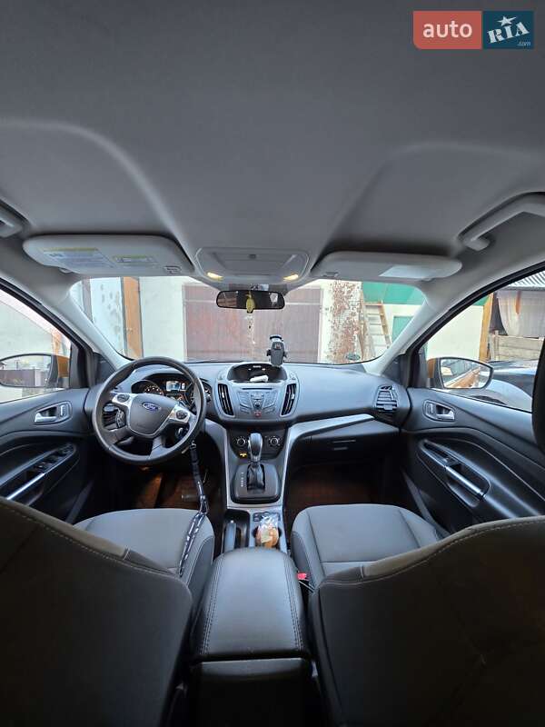 Позашляховик / Кросовер Ford Escape 2015 в Долині