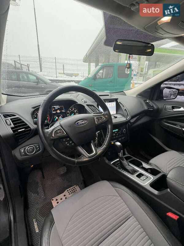 Внедорожник / Кроссовер Ford Escape 2018 в Белой Церкви