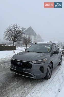 Позашляховик / Кросовер Ford Escape 2023 в Умані