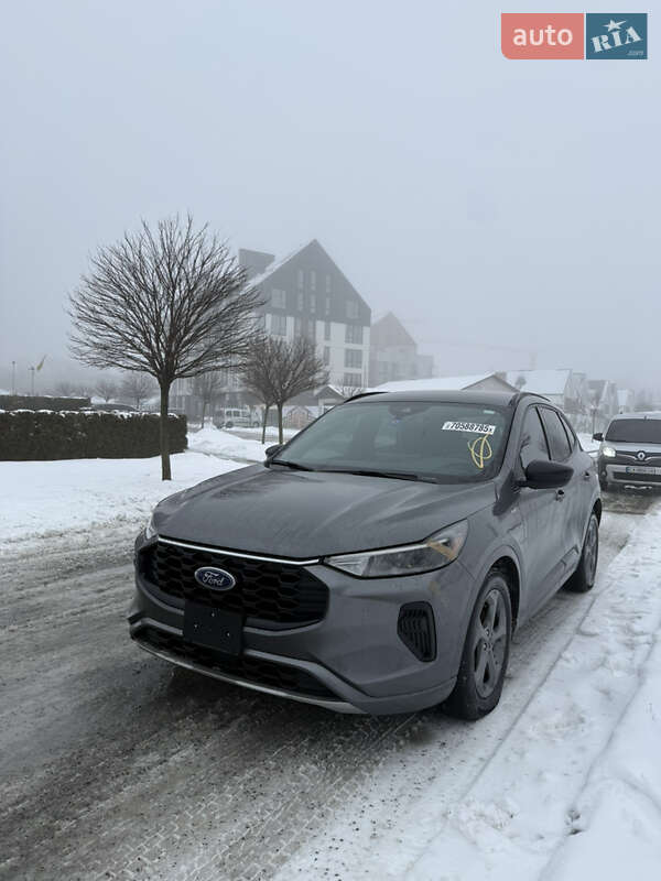 Внедорожник / Кроссовер Ford Escape 2023 в Умани