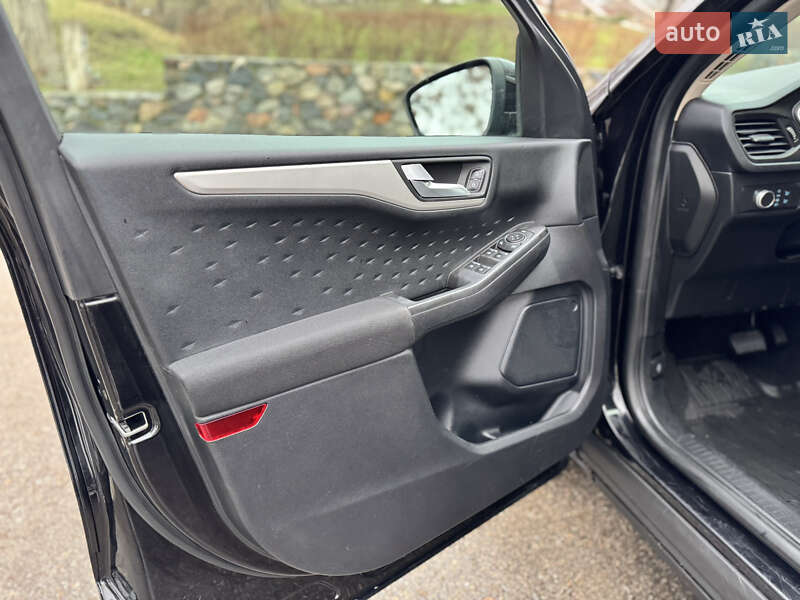 Внедорожник / Кроссовер Ford Escape 2020 в Кропивницком