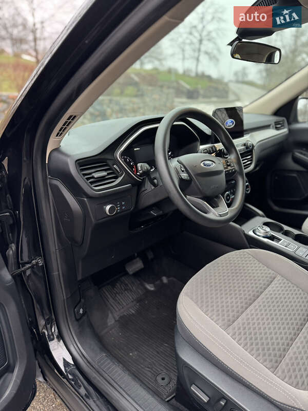 Внедорожник / Кроссовер Ford Escape 2020 в Кропивницком