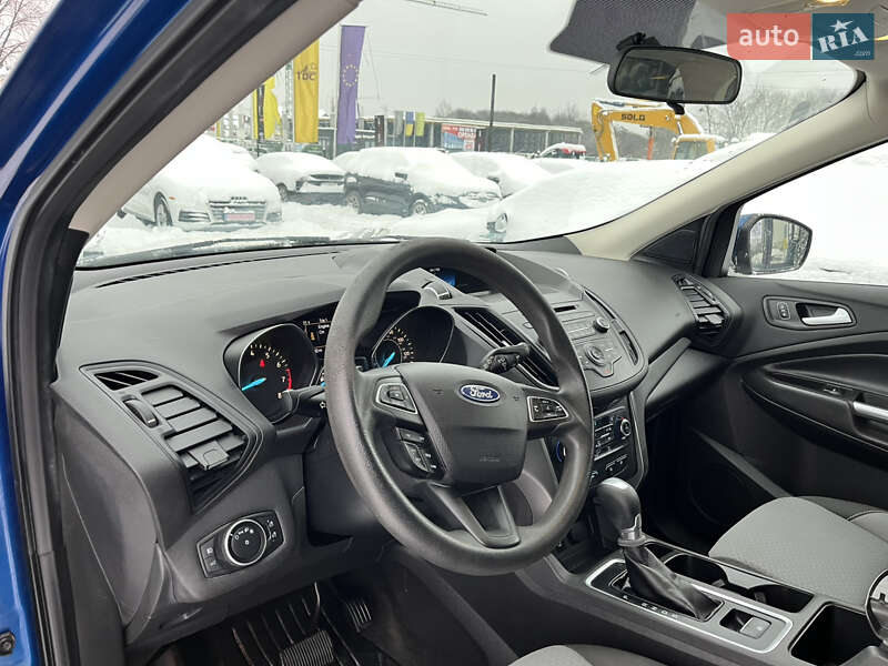 Позашляховик / Кросовер Ford Escape 2017 в Львові