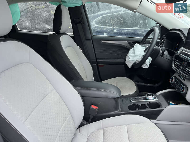 Внедорожник / Кроссовер Ford Escape 2023 в Львове