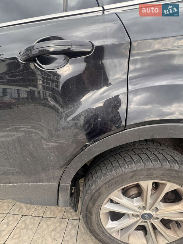 Внедорожник / Кроссовер Ford Escape 2019 в Львове