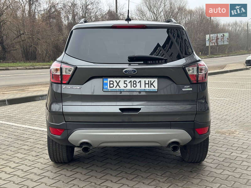 Внедорожник / Кроссовер Ford Escape 2018 в Хмельницком