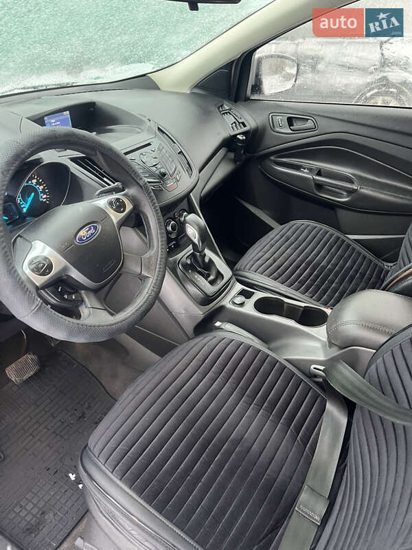 Внедорожник / Кроссовер Ford Escape 2014 в Изяславе