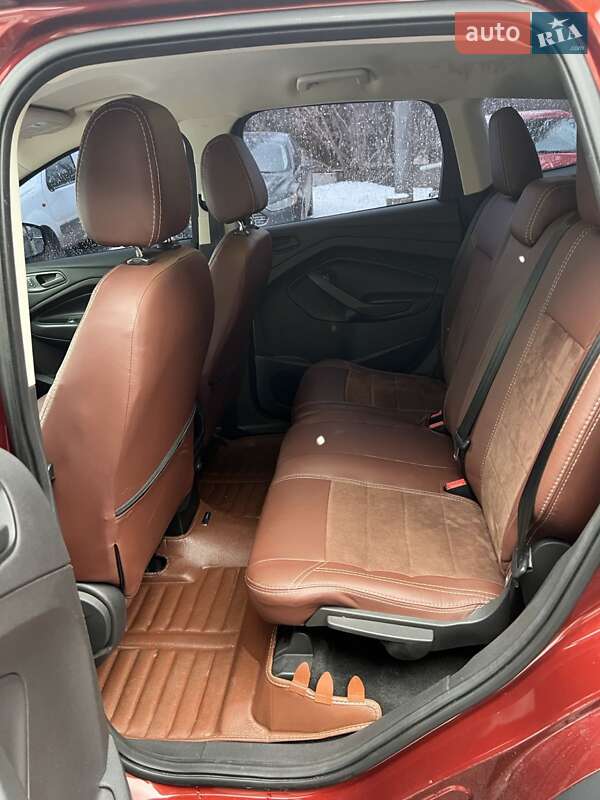 Позашляховик / Кросовер Ford Escape 2015 в Києві