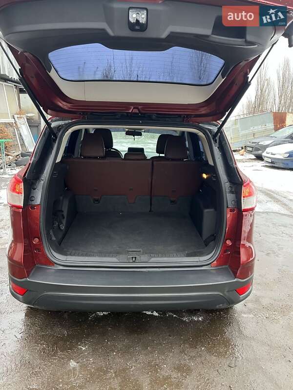 Позашляховик / Кросовер Ford Escape 2015 в Києві