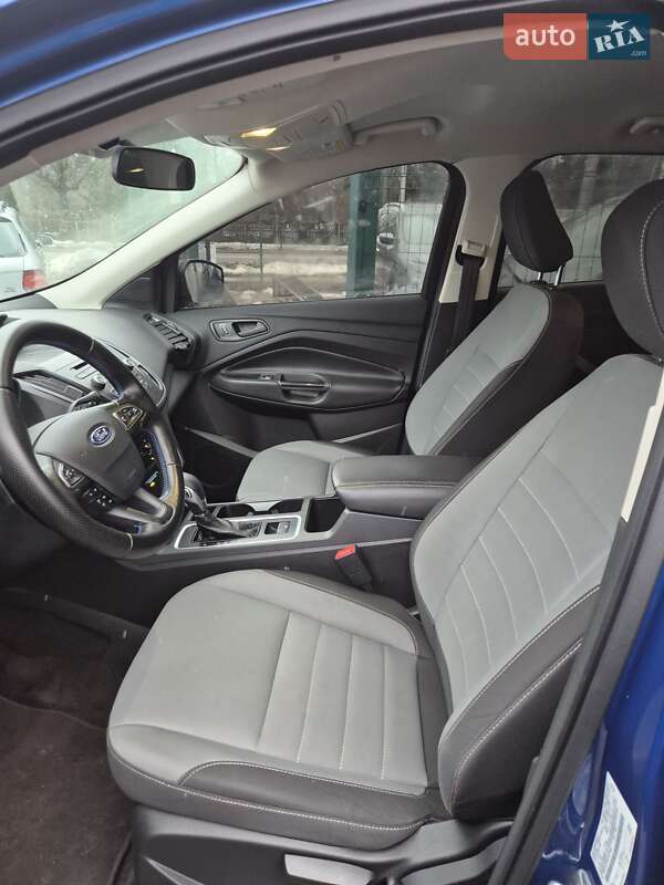 Внедорожник / Кроссовер Ford Escape 2017 в Сумах фото 15 Внедорожник / Кроссовер Ford Escape 2017 в Сумах