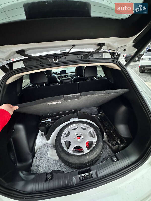 Внедорожник / Кроссовер Ford Escape 2020 в Нетешине