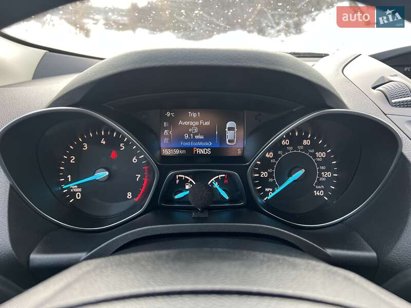 Позашляховик / Кросовер Ford Escape 2017 в Рівному