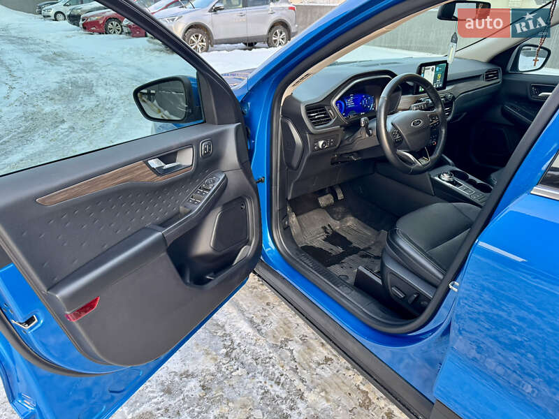 Внедорожник / Кроссовер Ford Escape 2019 в Киеве