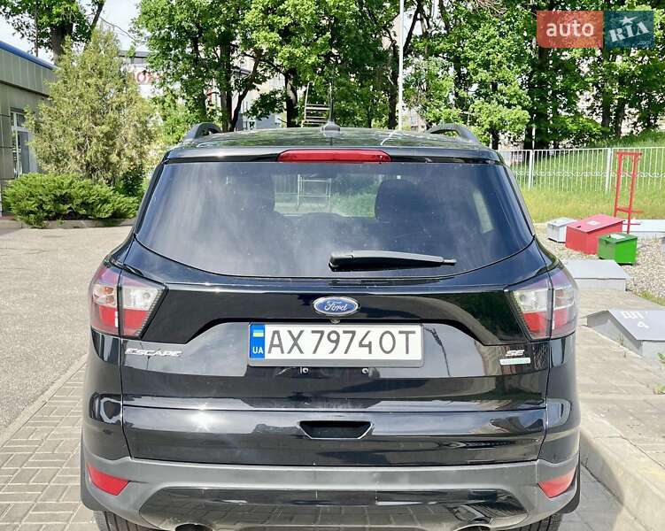 Внедорожник / Кроссовер Ford Escape 2018 в Киеве