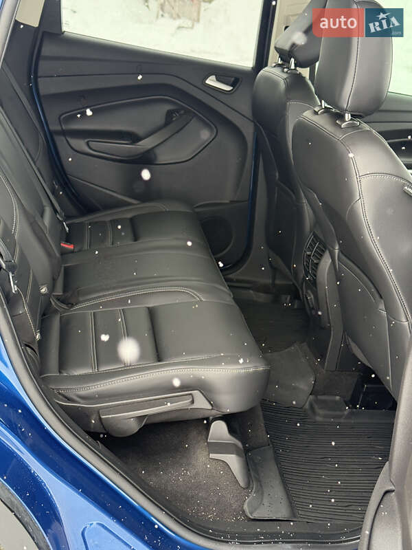 Позашляховик / Кросовер Ford Escape 2019 в Рівному