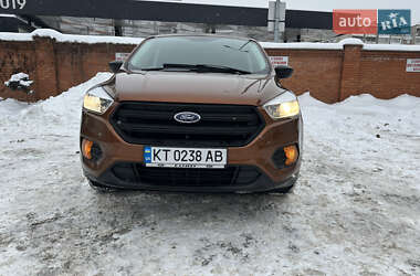 Внедорожник / Кроссовер Ford Escape 2017 в Снятине