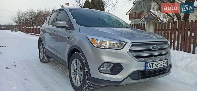 Внедорожник / Кроссовер Ford Escape 2019 в Ивано-Франковске