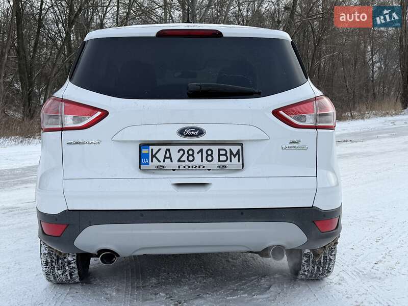 Внедорожник / Кроссовер Ford Escape 2012 в Каменском