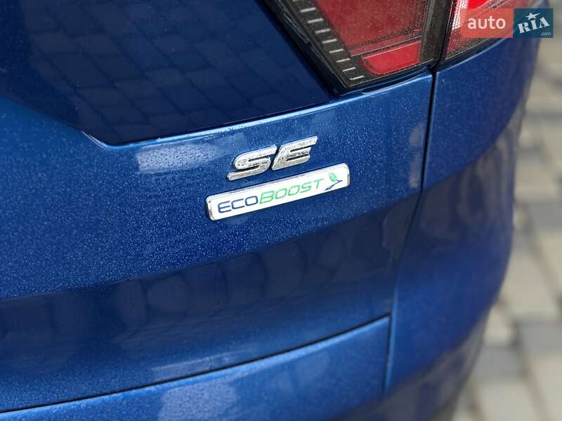 Внедорожник / Кроссовер Ford Escape 2018 в Львове