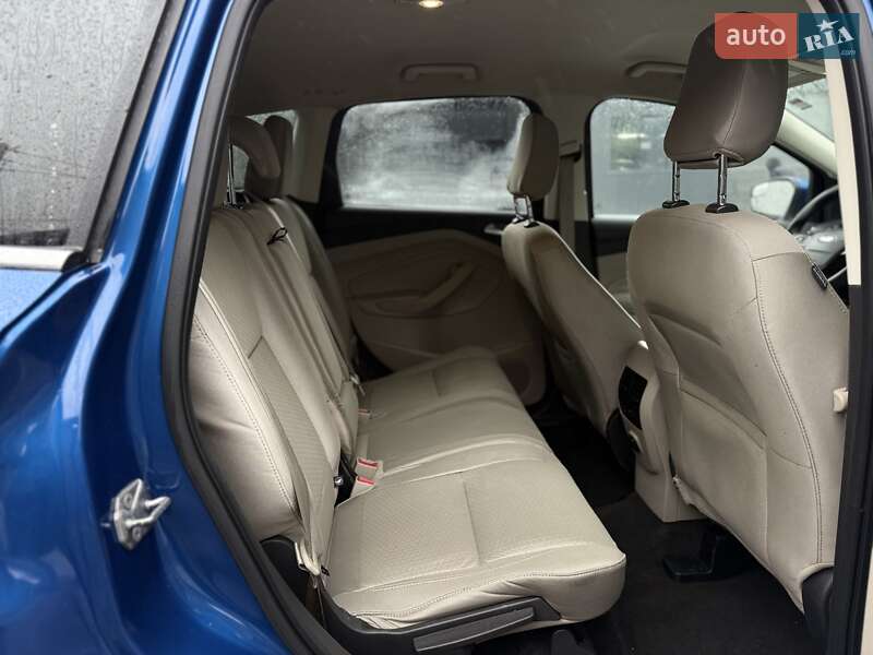 Внедорожник / Кроссовер Ford Escape 2018 в Львове