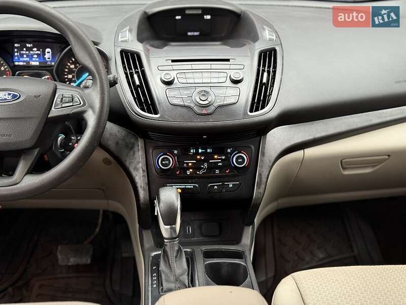 Внедорожник / Кроссовер Ford Escape 2018 в Львове