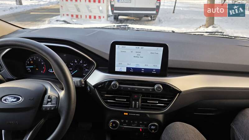 Внедорожник / Кроссовер Ford Escape 2019 в Киеве