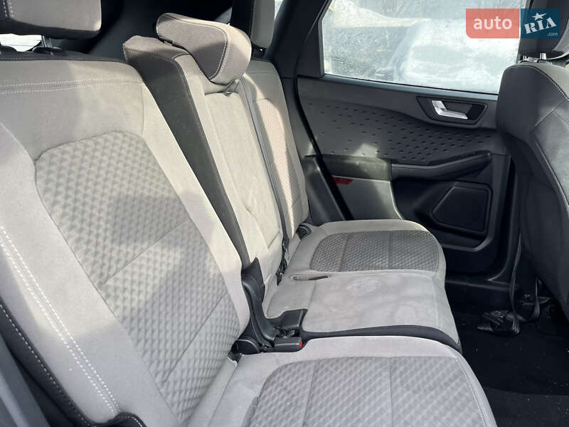 Внедорожник / Кроссовер Ford Escape 2020 в Львове