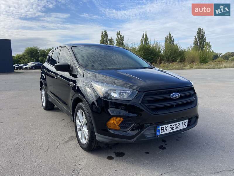 Внедорожник / Кроссовер Ford Escape 2019 в Ровно