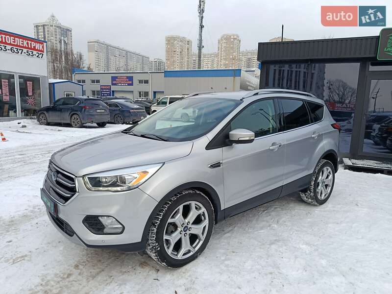 Внедорожник / Кроссовер Ford Escape 2018 в Броварах