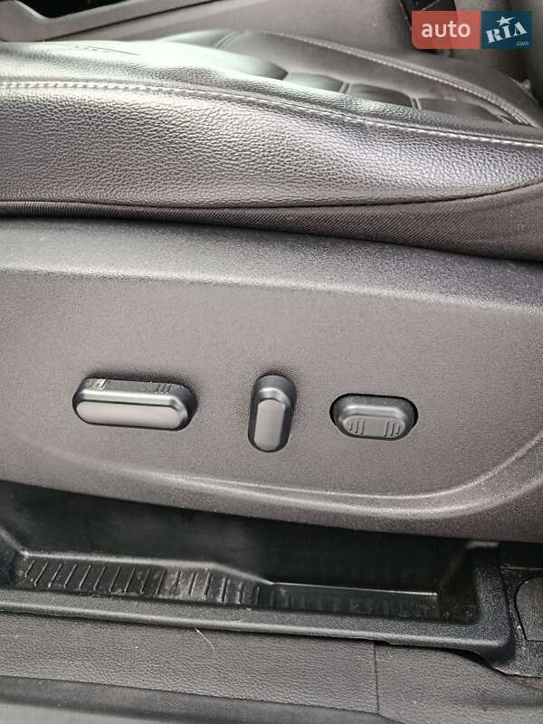 Внедорожник / Кроссовер Ford Escape 2018 в Броварах