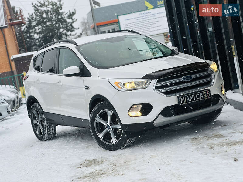 Позашляховик / Кросовер Ford Escape 2016 в Харкові