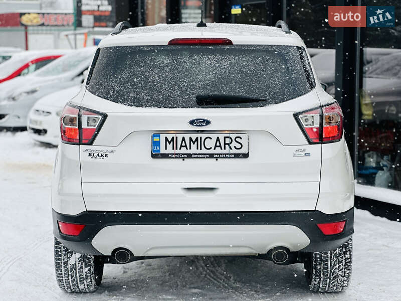 Позашляховик / Кросовер Ford Escape 2016 в Харкові