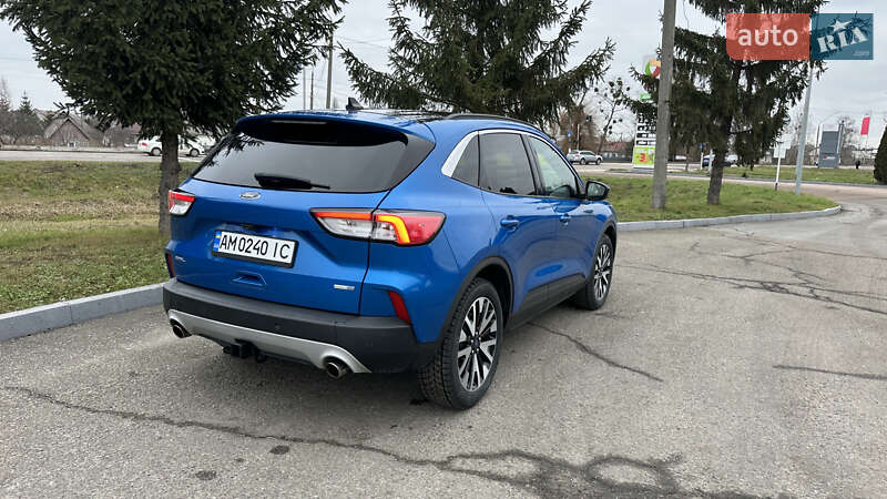 Внедорожник / Кроссовер Ford Escape 2020 в Житомире