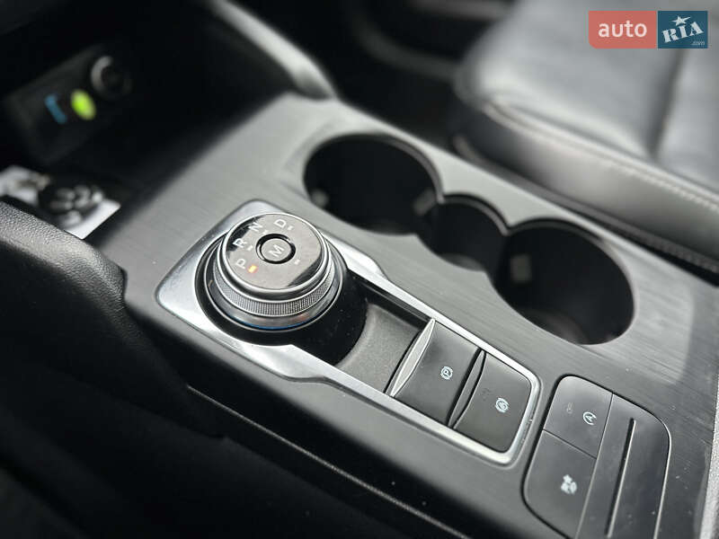 Внедорожник / Кроссовер Ford Escape 2020 в Житомире