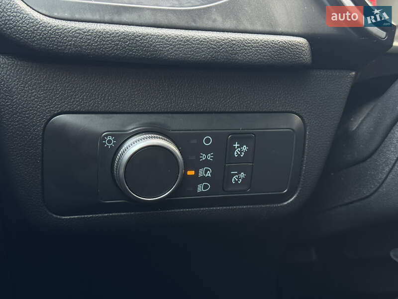 Внедорожник / Кроссовер Ford Escape 2019 в Умани