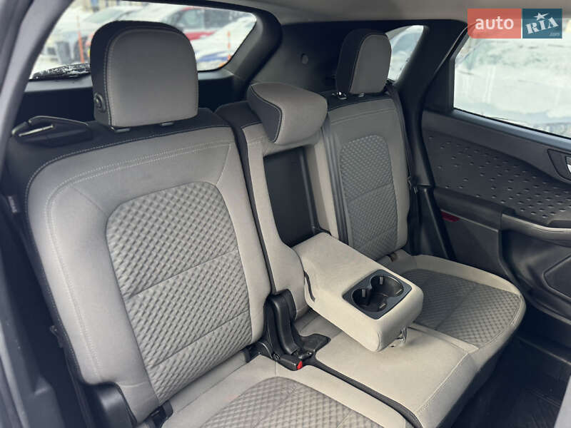 Внедорожник / Кроссовер Ford Escape 2019 в Умани