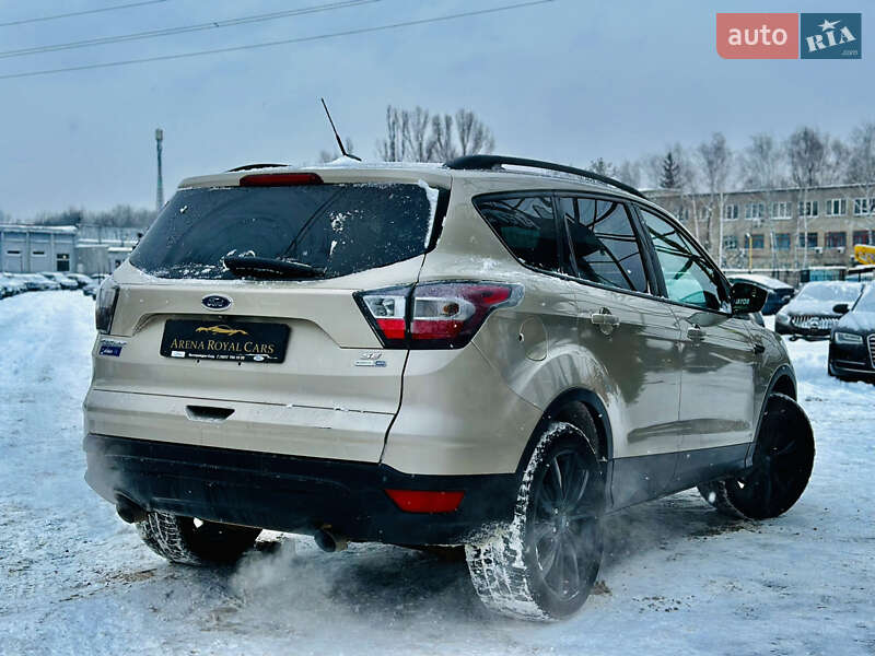 Внедорожник / Кроссовер Ford Escape 2017 в Харькове