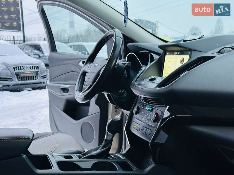 Внедорожник / Кроссовер Ford Escape 2017 в Харькове