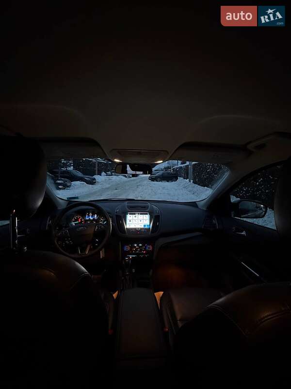 Позашляховик / Кросовер Ford Escape 2018 в Львові