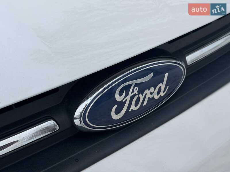 Позашляховик / Кросовер Ford Escape 2014 в Охтирці