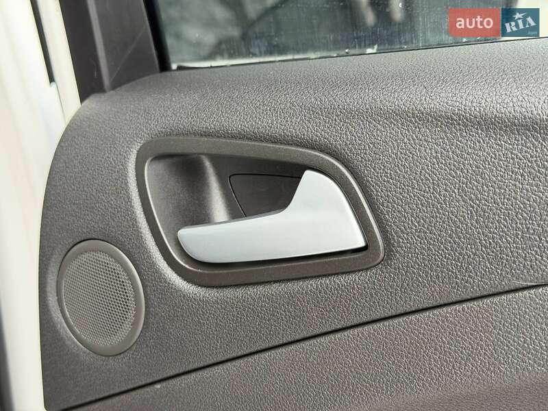 Позашляховик / Кросовер Ford Escape 2014 в Охтирці