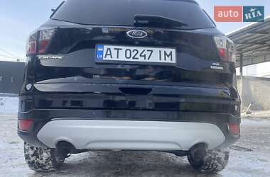 Позашляховик / Кросовер Ford Escape 2017 в Івано-Франківську